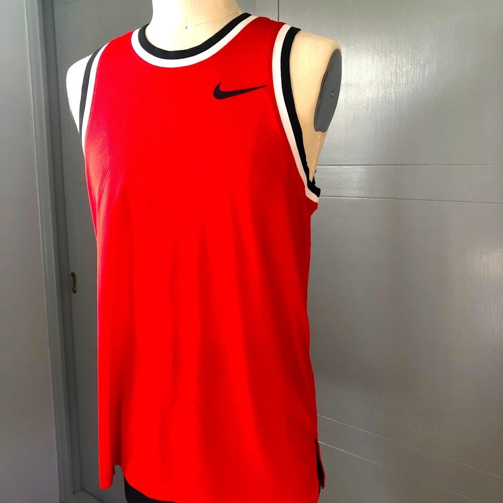 Men’s Nike Dry Fit Basketball Tank size M